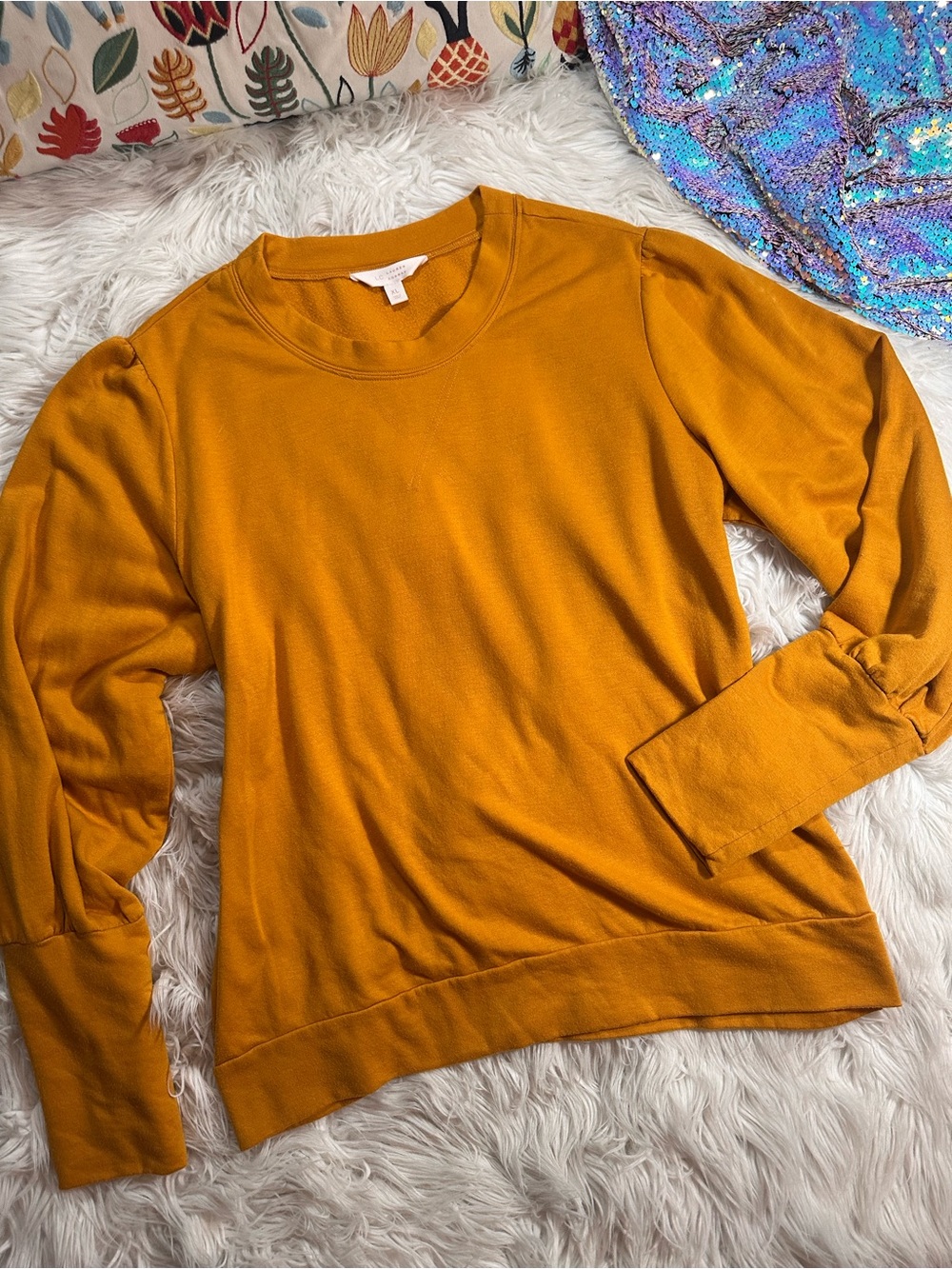 Lauren Conrad โข Golden Yellow Puff Sleeve Pullover Sweatshirt